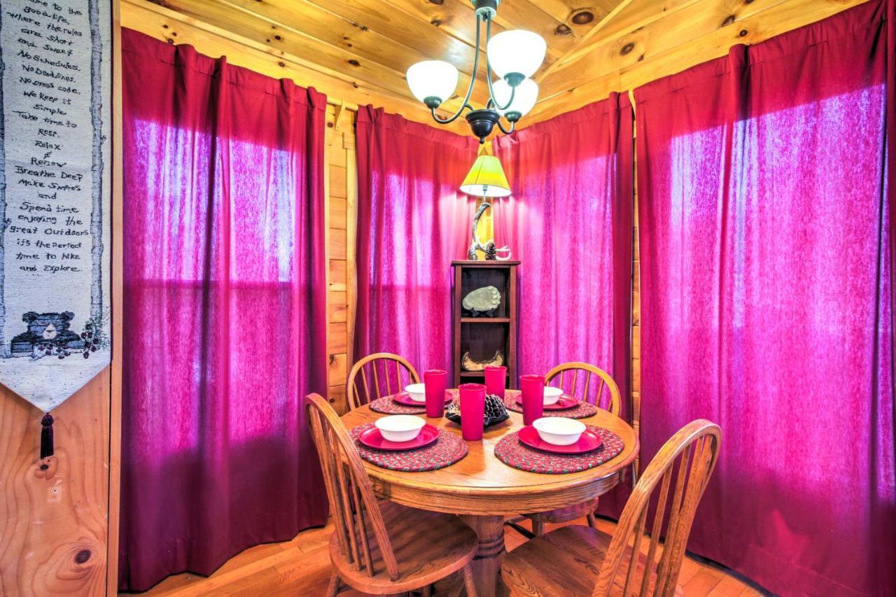 Tree Top Dream Cabin With Hot Tub In Gatlinburg! Villa Luaran gambar