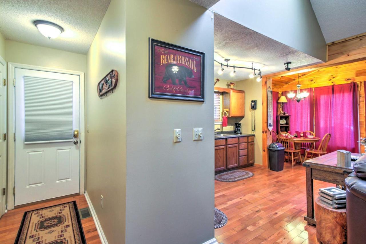 Tree Top Dream Cabin With Hot Tub In Gatlinburg! Villa Luaran gambar