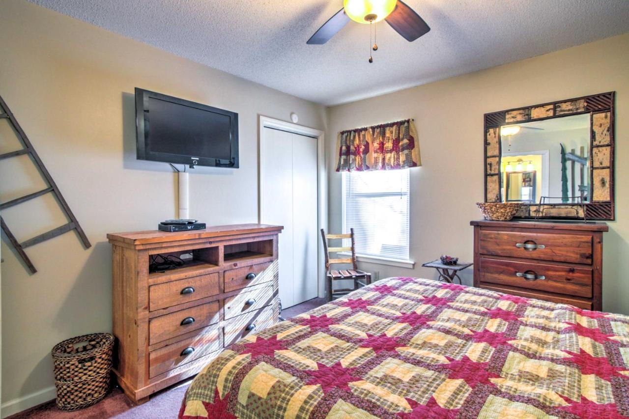Tree Top Dream Cabin With Hot Tub In Gatlinburg! Villa Luaran gambar