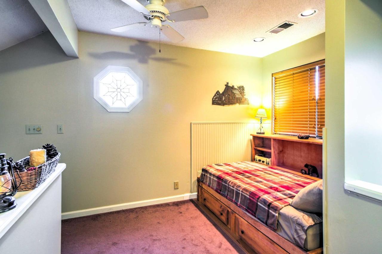 Tree Top Dream Cabin With Hot Tub In Gatlinburg! Villa Luaran gambar